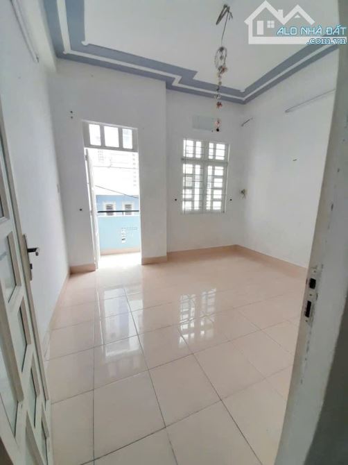 👉 LÊ VĂN QUỚI - BÌNH TÂN - GẦN 4 XÃ - HAI MT HẺM XE HƠI - 52M2 (4x13) 3TẦNG - 4PN - 5.xTỶ - 4