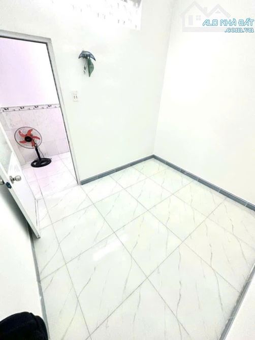 Bán nhà 2 tầng hẻm 538 Đoàn Văn Bơ, lộc nở hậu, KQH, giá 5.5 tỷ - 4