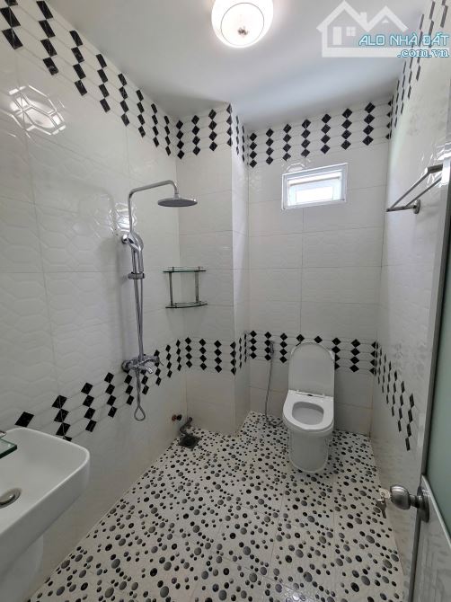 căn nhà 1 trệt 3 lầu và 1 căn nhà cấp 4 150,4m2 8tyTL MT đường Cây Da Xề - 4