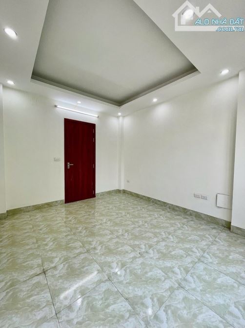 ĐA SỸ - HÀ ĐÔNG - NHÀ CÒN NHƯ MỚI - DT 35m2 - 70M RA Ô TÔ - NGÕ XE 3 GÁC - 4