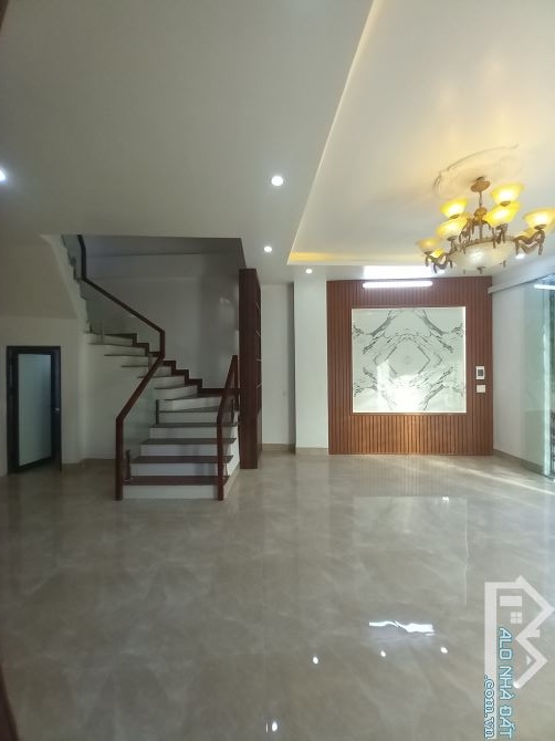 BÁN NHÀ MẶT NGÕ TO THANH BÌNH PHƯỜNG LỘC HẠ - 4