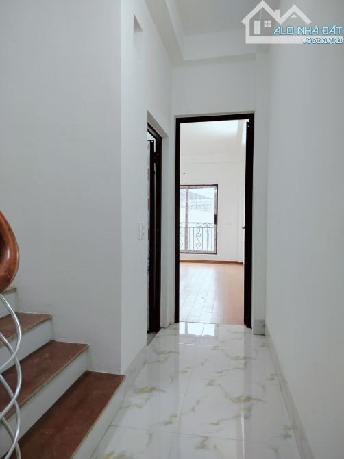 Bán nhà mặt ngõ thông, kinh doanh, ô tô tránh chỉ 6 tỷ - 5