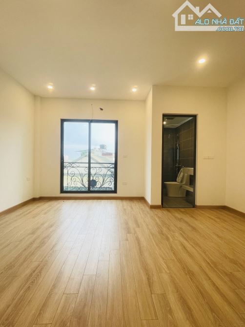 Bán Nhà 6 Tầng 43m2 Mới Xây, Mặt Tiền Rộng, Trung Tâm Giang Biên, VF3 Đỗ Cửa, Giá 8,48 Tỷ - 5