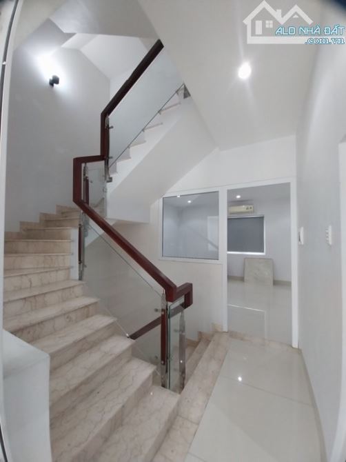 Bán nhà 3 tầng 5x17 mặt tiền Lê Thị Riêng, ngay UB Quận 12 - 5