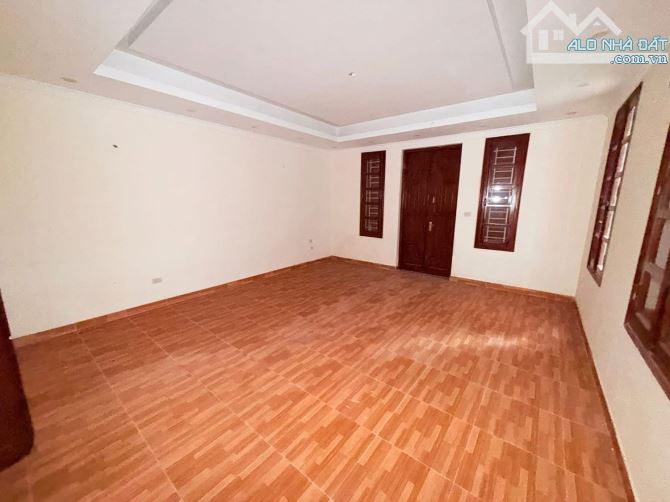Bán biệt thự 5 tầng ngõ 164 Khuất Duy Tiến 148m2, mặt tiền 7.2m, 42 tỷ - 5