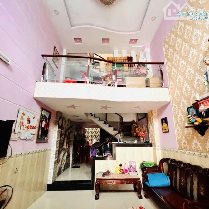 Bán nhà hẻm ô tô, phường 14 gò vấp, 4x15m, 3 phòng ngủ, nhỉnh 5 Tỷ - 5