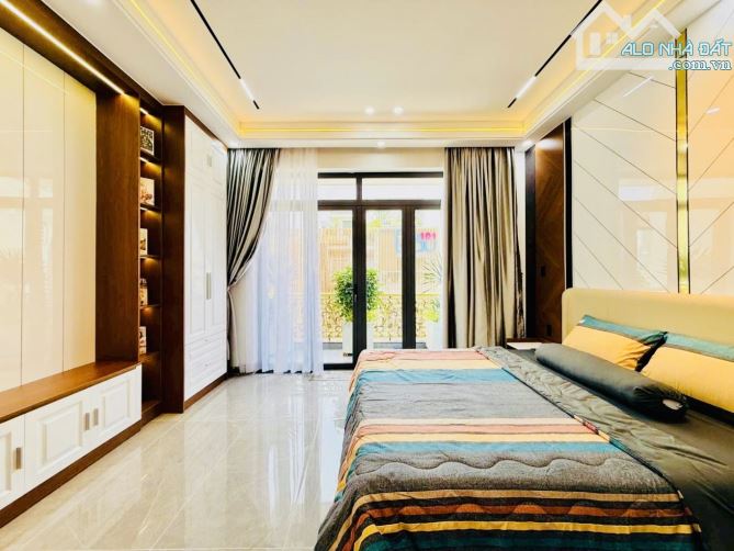 Bán nhà mặt tiền Gò Vấp, 9 phòng ngủ, thang máy, gần công viên Làng Hoa, 17 tỷ hơn - 5