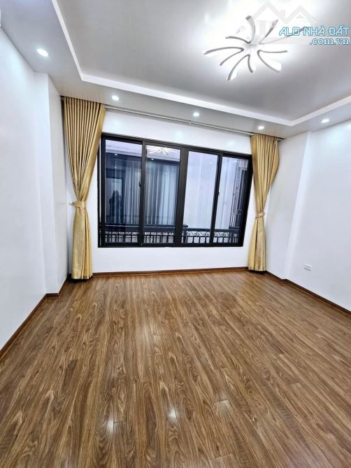 SIÊU PHẨM CẦU GIẤY - DỊCH VỌNG HẬU - NGÕ 3 GÁC - TIỆN ÍCH BẠT NGÀN - 48M - HƠN 10 TỶ - 5