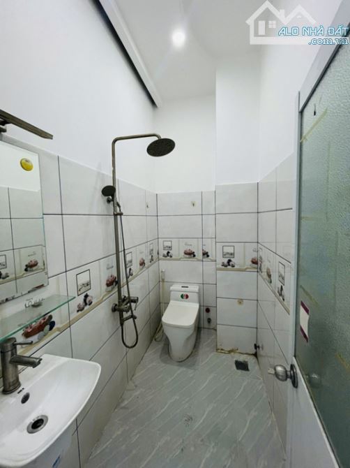 CĂN GÓC, HẺM THÔNG, MỄ CỐC, F15, Q8, 4 TẦNG, 53M2, 5.38 TỶ. - 5