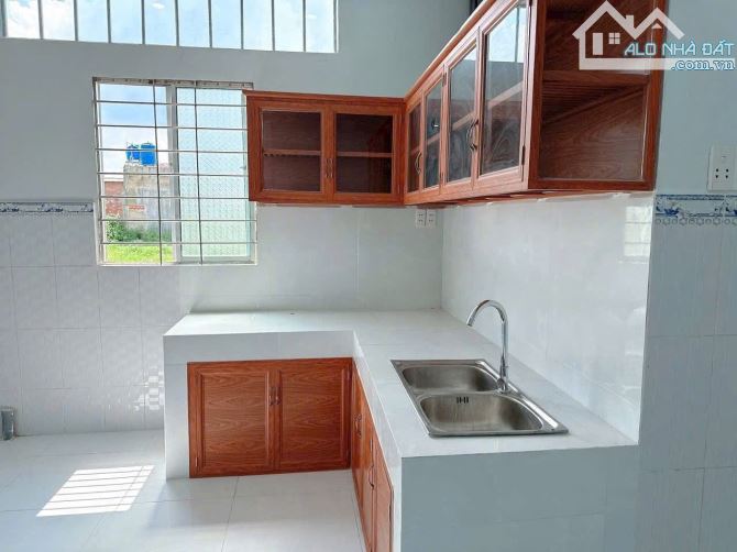 BÁN NHÀ CẤP 4 GIÁ RẺ,ĐƯỜNG XE HƠI,ẤP BÌNH TIỀN,ĐỨC HÒA HẠ,110M2 GIÁ 1TỶ850 - 6