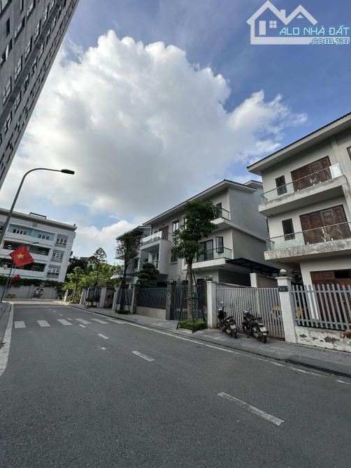 Biệt thự Tràng An Complex - Phùng Chí Kiên 89 tỷ, 226.6m2, 5 tầng, mặt tiền 8.4m. - 6