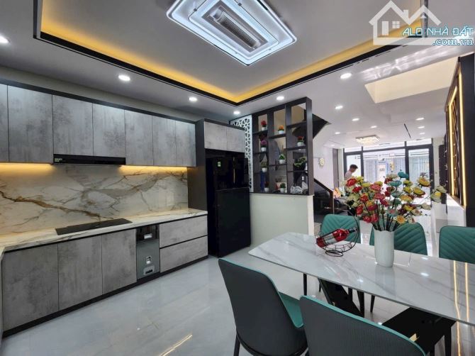 BÁN NHÀ ĐẸP GẦN HUỲNH TẤN PHÁT + NGUYỄN THỊ THẬP - 4X17 - 3 TẦNG 4PN - NHỈNH 7 TỶ - 6