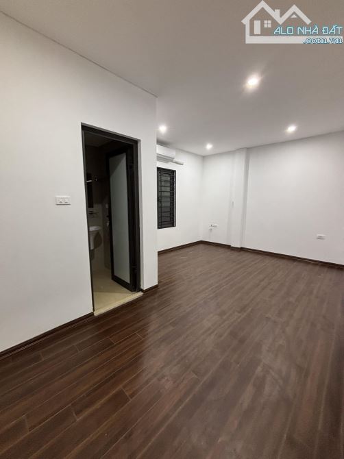 🔥 BÁN NHÀ NGUYỄN CAO – GẦN PHỐ – 35M2 – 5 TẦNG – SÂN ĐỂ XE – 7.3 TỶ 🔥 - 7