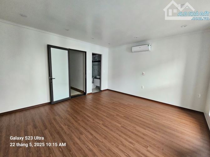 Bán nhà 4 tầng x 75m khu Bạch Đằng Luxury. Giá 11,5  tỷ - 7