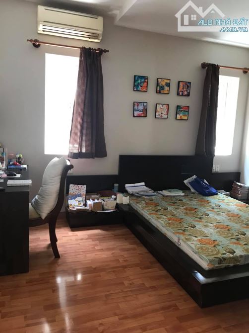 Biệt Thự MT Đường 19A, Khu Tên Lửa, 10x19 , 1 Trệt 1 Lầu , Gía 24 Tỷ , Lh : Kim Hữu - 7
