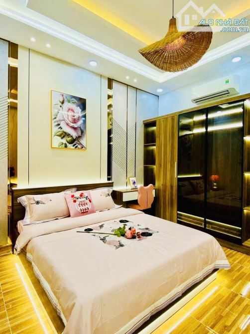 Bán nhà mặt tiền kinh doanh Nguyễn Văn Khối, Gò Vấp, 2 mặt tiền thoáng, 5 tầng, 12 tỷ hơn - 7