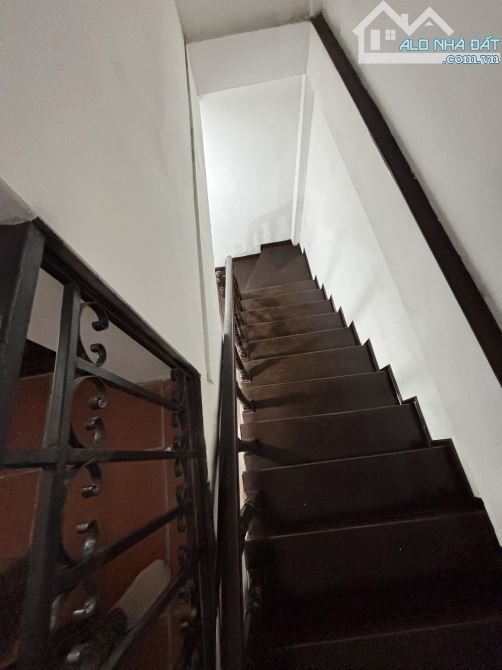 🔥 BÁN NHÀ NGUYỄN CAO – GẦN PHỐ – 35M2 – 5 TẦNG – SÂN ĐỂ XE – 7.3 TỶ 🔥 - 8