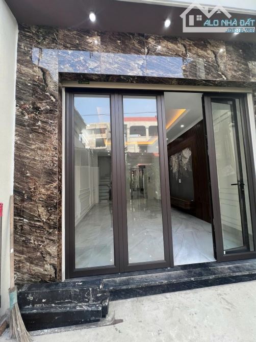 Nhà phố Ngọc Trì 41m x 6 tầng ngõ nông- ô tô vào nhà - 8
