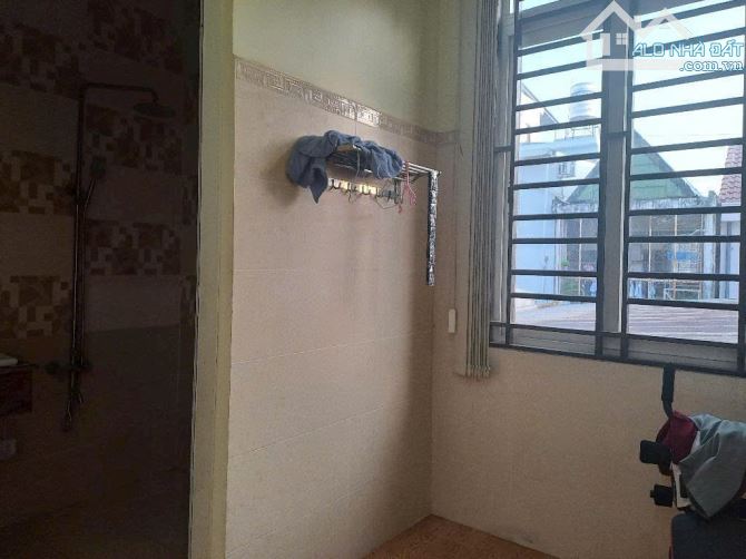 Giảm mạnh 500tr bán nhanh Biệt thự tự xây HXH TL15 gần Ngã Tư Ga, 7x21m, 3 tầng, giá 8.5Tỷ - 8