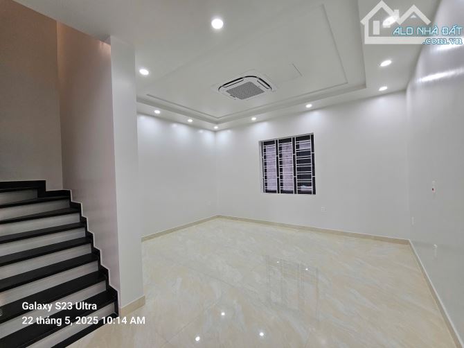 Bán nhà 4 tầng x 75m khu Bạch Đằng Luxury. Giá 11,5  tỷ - 9