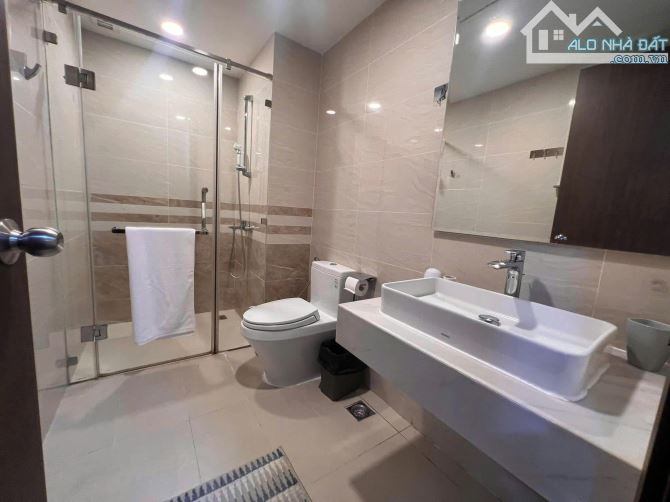 Chung cư Sky center ,P2,Tân Bình: 107m2,3p ngủ,2wc,NTCC,21tr - 9