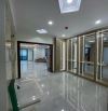 - Bán nhà đường Hoàng Hoa Thám, sát phố, nội thất xịn sò, 80m2, 13.3 tỷ.