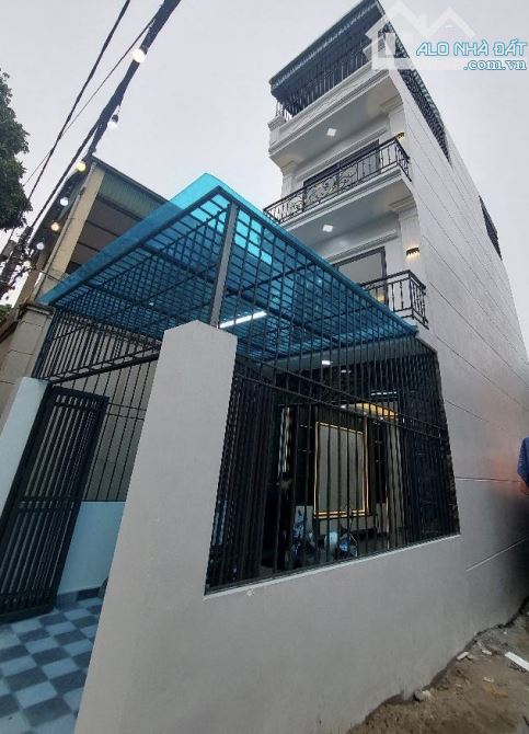 Bán nhà Đông Mỹ, Thanh Trì 60m2 x 4 tầng, ô tô đỗ cửa, giá 5,7 tỷ