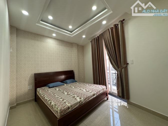 Nhà 2 tầng Cạnh Chợ Thủ Đức gần Đại Học Sư Phạm Kỹ Thuật, Dt 107m2, ngang 5m, Chỉ 7.9 tỷ