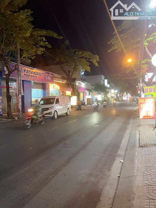 Siêu Phẩm nhà mặt tiền Kinh Doanh gần chợ Gò Xoài 102m2 ngang 5m1 cực đẹp 4Tầng Nhỉnh 13