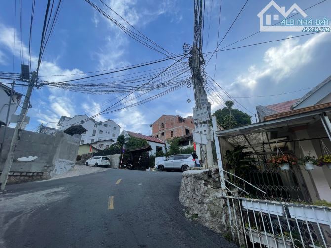 BÁN NHÀ CẤP 4 CĂN GÓC LÊ HỒNG PHONG – VIEW THOÁNG ĐẸP TẠI TRUNG TÂM ĐÀ LẠT