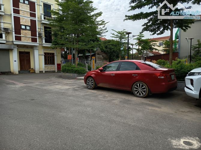 Bán nhà Tân Lập 55 m2 6 tầng, đường trước nhà ô tô tránh, kinh doanh 8.5 tỷ.