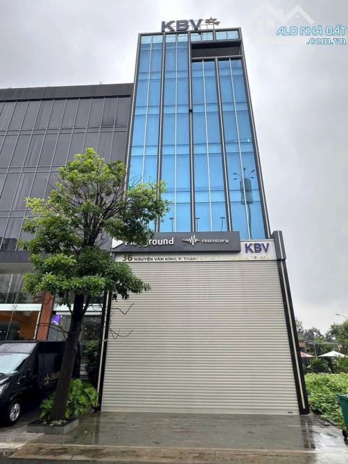 Bán BUILDING mặt tiền ngay Chợ Bà Chiểu - Bạch Đằng - 6 tầng - HDT 150 triệu/tháng - 36 tỷ