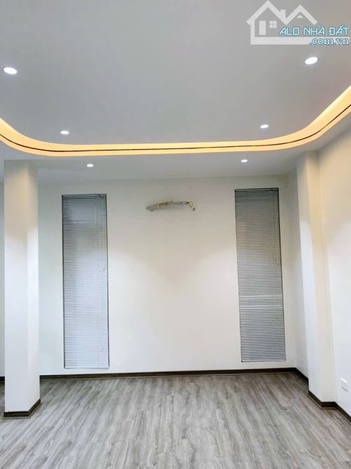 Lô góc đẹp mới dân xây 5 tầng, 45m, mặt tiền mênh mông, thang máy, gần chợ Vạn Phúc, Hà Đô