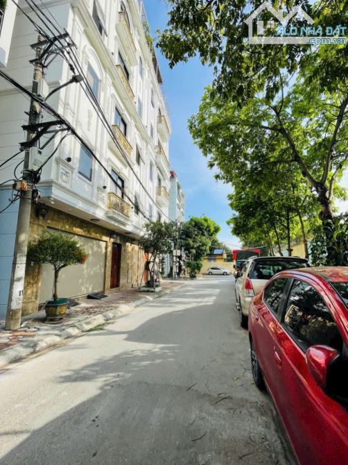 Bán nhà khu phân lô quân đội 918 Phúc Đồng 90M2, Mặt tiền 5M, 8 Tầng, Thang máy, Gara 4 tô