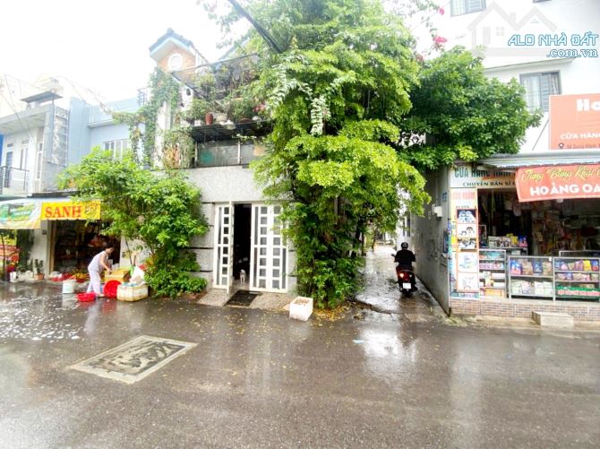 Cần Bán Gấp Nhà 5.6x11m Ngay Gốc 2 Mặt Tiền Đường Đông Hưng Thuận 5, Quận 12 Giá 4.5 Tỷ, S