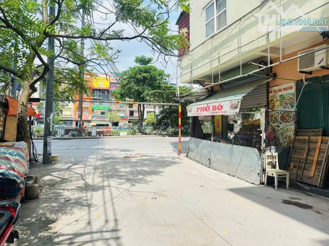 Trịnh Đình Cửu - Oto đỗ cửa, dân xây, 3 thoáng - 46m*5T - 16.1 Tỷ