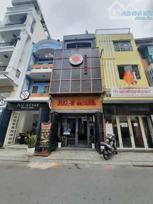 Hàng ngon! Bán nhà 52 Thạch Thị Thanh Quận 1, 4 x 17m 4 tầng HĐT 50tr/tháng giá 26,6 tỷ