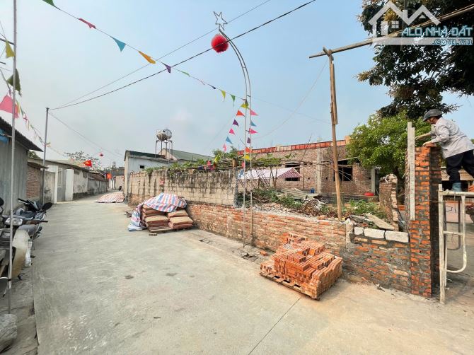 bán đất Hoàng Văn Thụ giá rẻ nhất khu vực