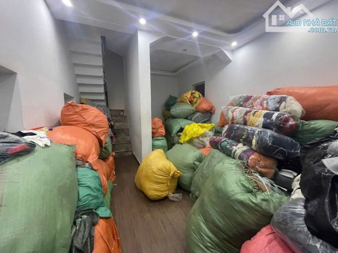 BÁN NHÀ TRIỀU KHÚC-THANH TRÌ,LÔ GÓC Ô TÔ ĐỖ CỬA,GẦN PHỐ,46MX3T,MT4,5M,GIÁ 10,9 TỶ