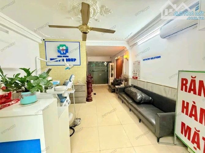 BÁN NHÀ XUÂN THỦY 50m2 - HAI THOÁNG + GARA Ô TÔ - VĂN PHÒNG + KINH ĐỈNH CAO