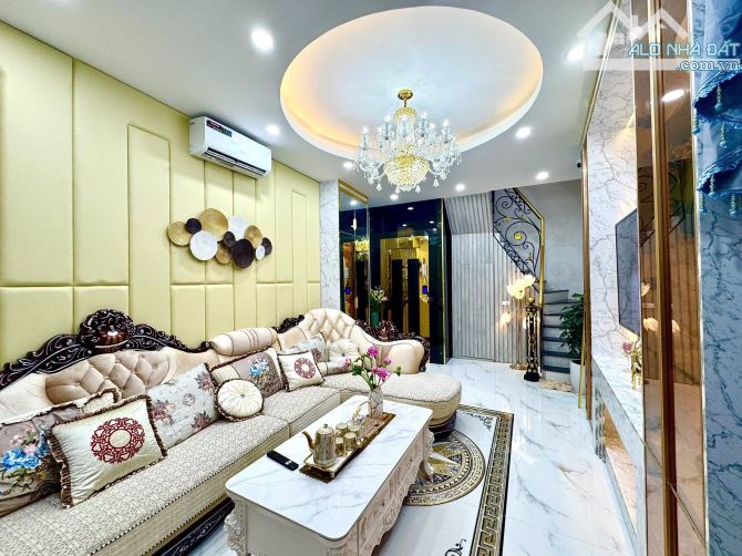 Bán nhà Ngô thì nhậm là khê hà đông 5 tầng thang máy ô tô lùi sát cửa DT31m2 giá hơn 8 tỷ