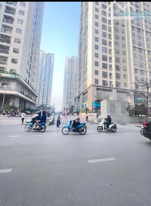 Sàn Thương Mại/ 41 tỷ/540 M2/ 35 M tiền/ Tầng1/Đông Ngạc.Bắc Từ Liêm