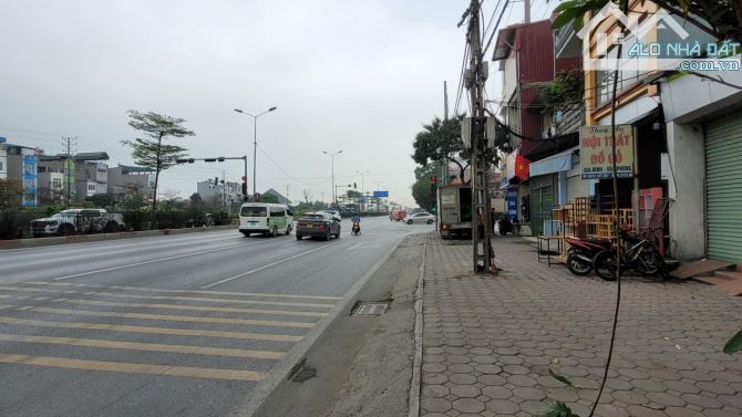 Ô Tô-KD-Lô Góc 3 Thoáng-Dân Cắt Bán.Bán Đất Phú Thị,Dt 100m,Giá 8 Tỷ.