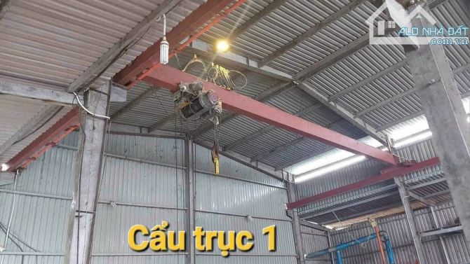 Xưởng mặt tiền Nguyễn Thị Nê, xã Phú Hòa Đông tổng dt 1600m2 giá 18 tỷ