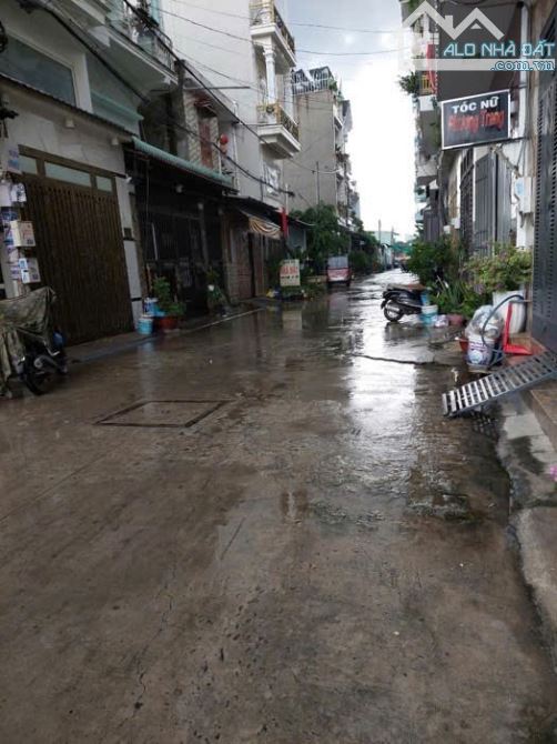 Nhà 4 tầng đường BÙI VĂN NGỮ, phường HIỆP THÀNH, Q12, dt 50m2 (4,05mx12,4m), 💵 5,2 tỷ