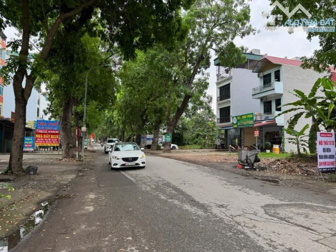 BÁN ĐẤT CẠNH DỊCH VỤ KHU B YÊN NGHĨA,  DIỆN TÍCH 48M, MẶT TIỀN RỘNG, GIÁ 6.1 TỶ.