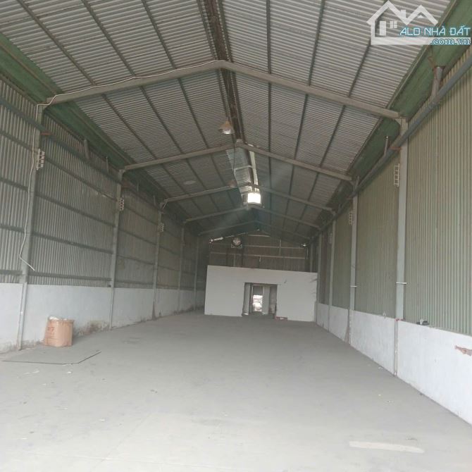 Cho thuê 360m2 có điện 3 pha có văn phòng xưởng  Bình Chuẩn - Thuận An Bình Dương