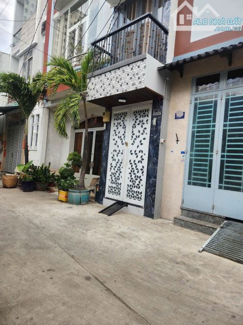 TÂN HÒA ĐÔNG SÁT MẶT TIỀN [ 5 X 10 ] HAI MẶT HẺM XE HƠI _ 4 TẦNG CÒN MỚI 6PN CHỈ 6,35 TỶ.