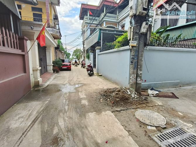 SIÊU PHẨM 106M DỤC TÚ, NGÕ THÔNG Ô TÔ, VÀI BƯỚC RA BÌA LÀNG, SÁT ĐƯỜNG GOM CẦU TỨ LIÊN