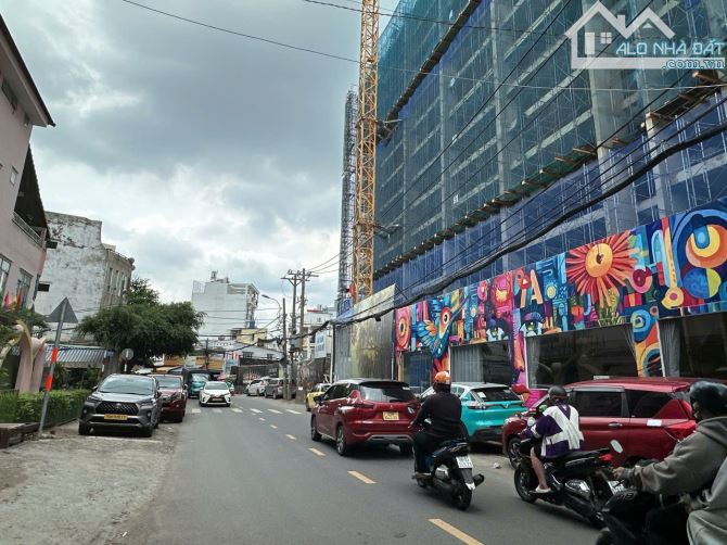 Bán nhà phố HXT Nguyên Hồng 75m2 ngang 4m tiện KD buôn bán sát Phạm Văn Đồng chỉ 8.8 tỷ.